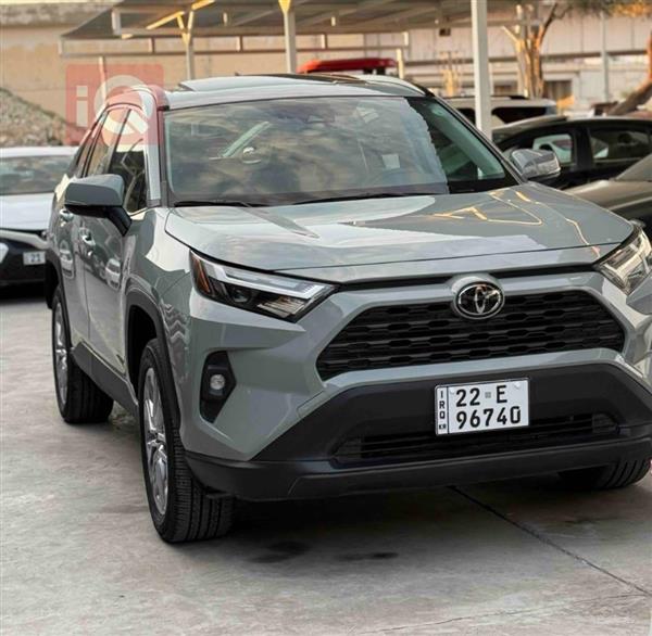 Toyota for sale in Iraq